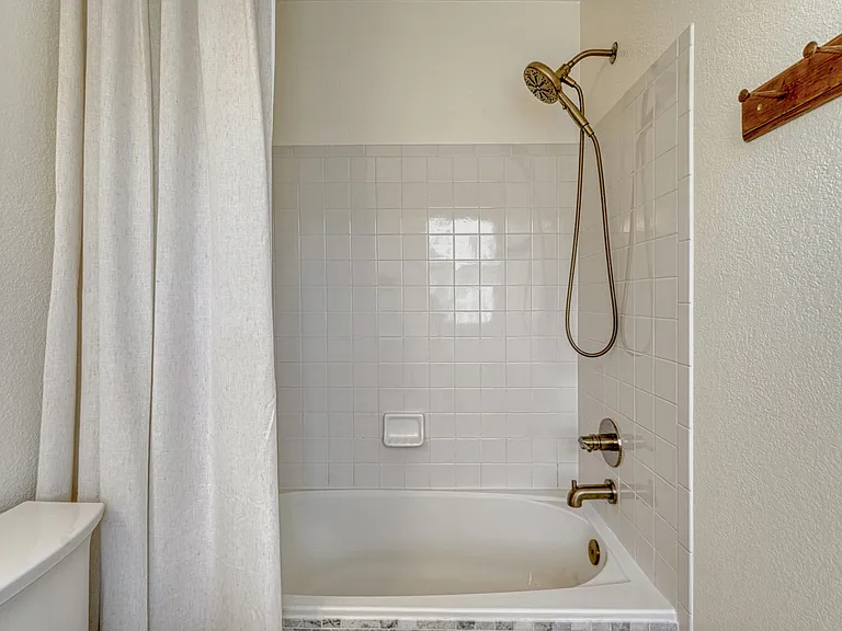 1337 S Danube Ct #103 — Photo 33