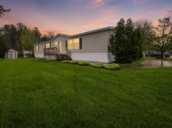 8000 Warren Woods Rd #62, Three Oaks, MI 49128