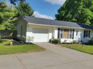 52060 Grape Rd, Granger, IN 46530