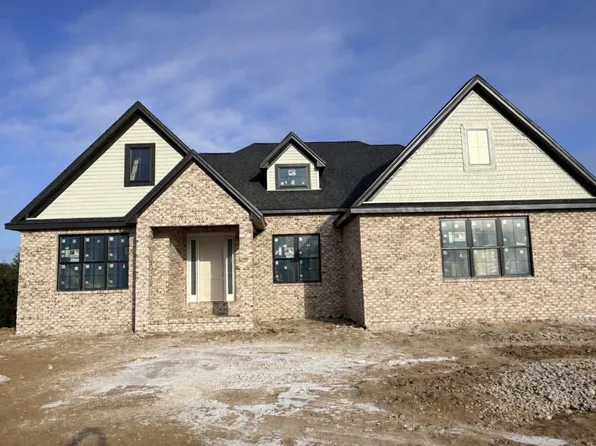 19889 Jared Dr, Bloomington, IL 61705