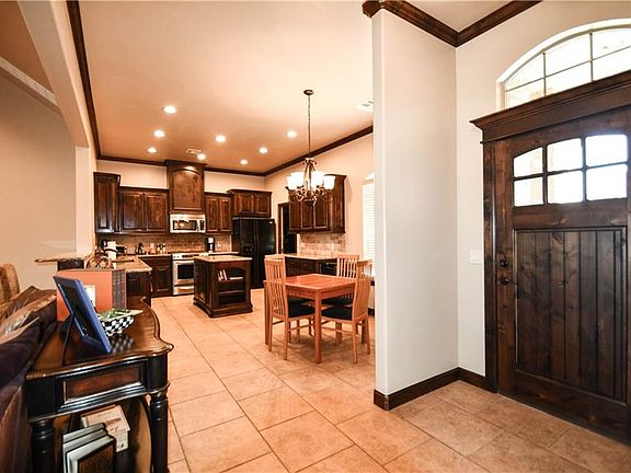 3rd image of 4109 SE 41st St
