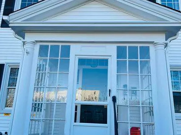 12 Lincoln St, Plymouth, MA