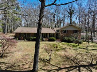 215 Horner Dr, Selmer, TN 38375