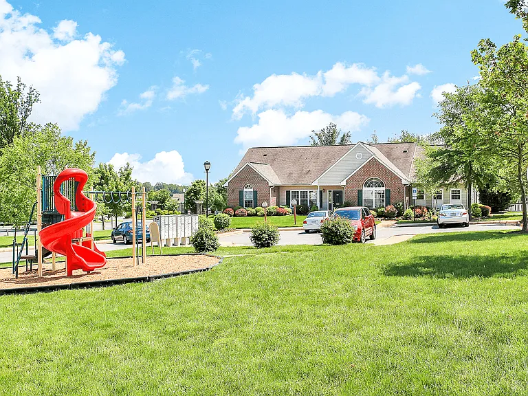 England Run Townhomes — Photo 8
