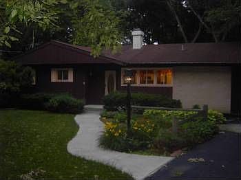2nd image of 7 Forest Ave