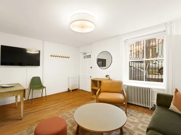 136 East 92nd Street image 2 of 10