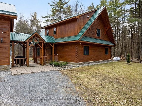 4th image of 145 Mallens Rd
