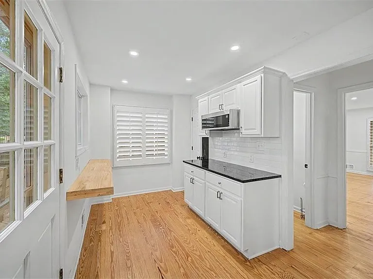 3868 Emerson St — Photo 13