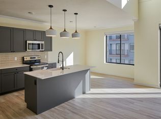 Clove, Omaha, NE 68114