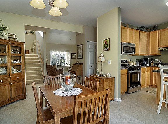 3rd image of 1363 Manning Ave