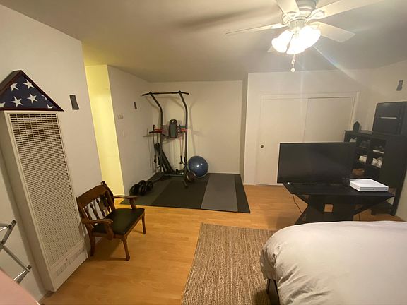 4th image of 2704 11th St #3
