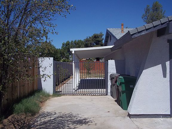 5th image of 23640 Bay Ave