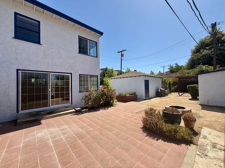 6205 Gentry Ave — Photo 23