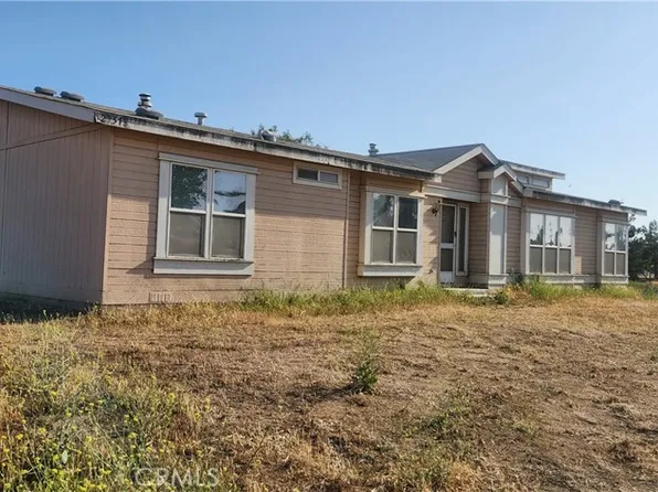 21573 Elmwood St, Perris, CA 92570