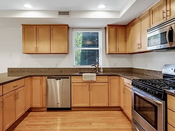 2 Sherman Ct #3
