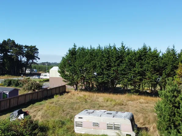 0 Harvard St, Bandon, OR 97411