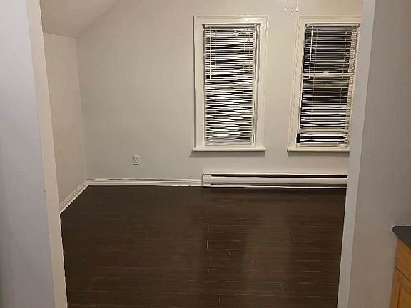 5th image of 31 Orchard St #3