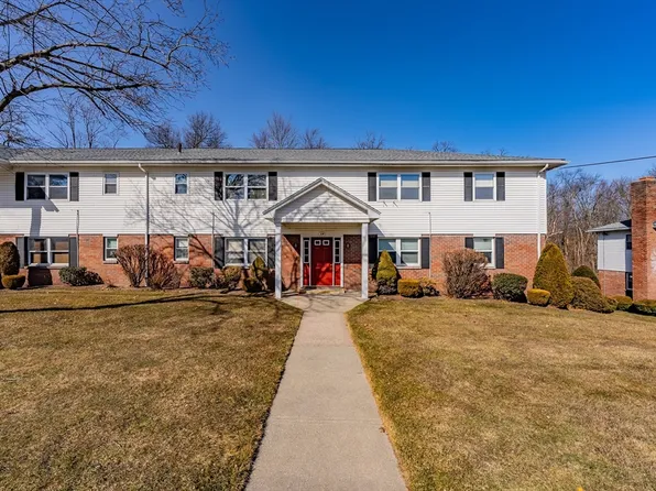 119 Colonial Cir Unit C, Chicopee, MA 01020