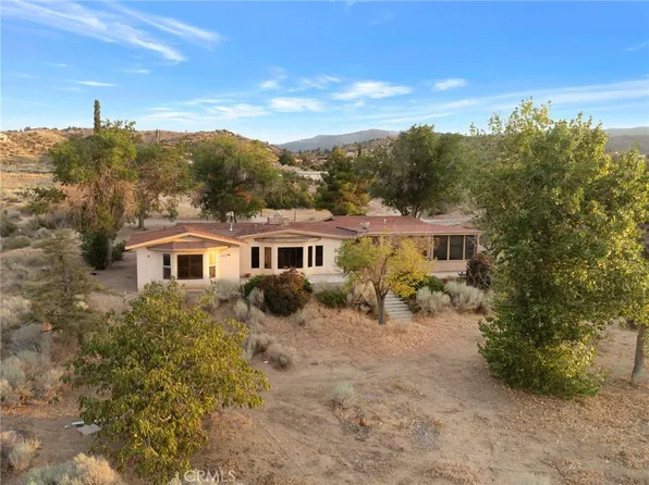 3230 Silver Ridge Dr, Pinon Hills, CA 92372