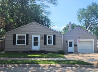 21600 Avalon St, Saint Clair Shores, MI 48080