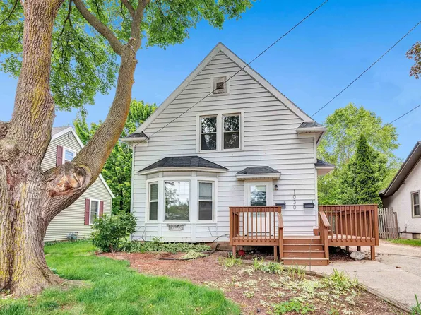 1030 W Kamps Ave, Appleton, WI 54914