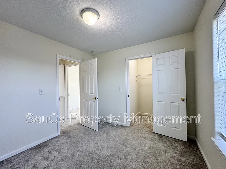 7839 NE Kian Ln — Photo 15