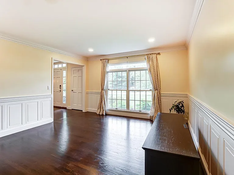 11410 Avant Ln — Photo 8
