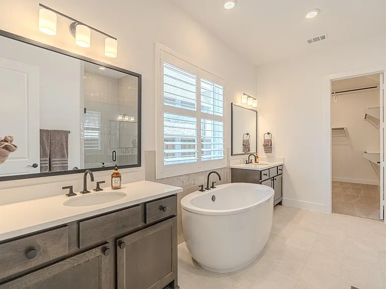7142 Carriage Light Dr — Photo 28