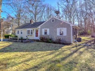 33 Woodridge Rd, East Sandwich, MA 02537