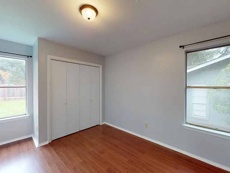 7611 Lunar Dr — Photo 25