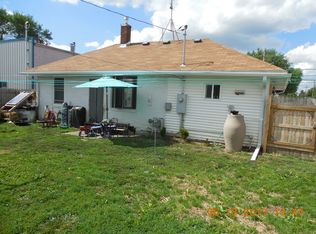 110 N Main St, New Sharon, IA 50207