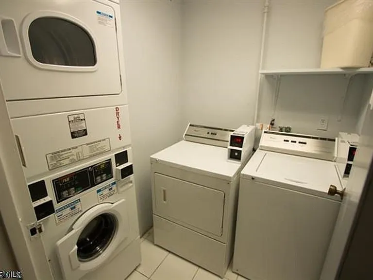 9400 Atlantic Ave #702 — Photo 15