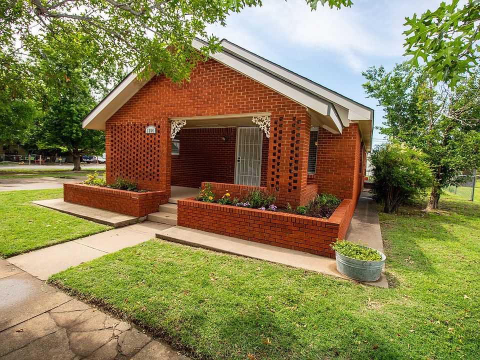 1204 W Main St, Turkey, TX 79261 Zillow