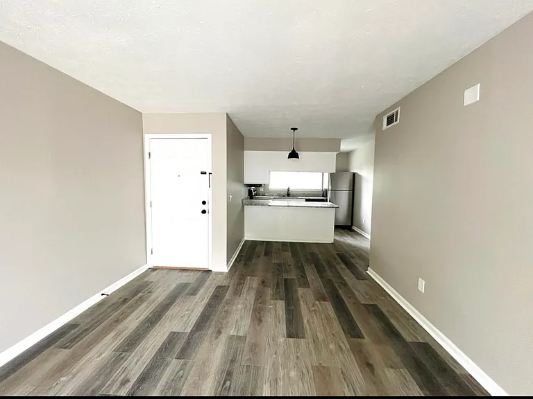 2820 Snow Rd #A — Photo 2
