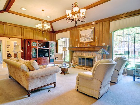 DSC_3115_LivingRoom.jpg