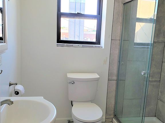 3rd image of 85 W Chippewa St #4FRBO