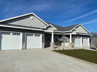 2086-2 Three Elms Park Road, Independence, IA 50644