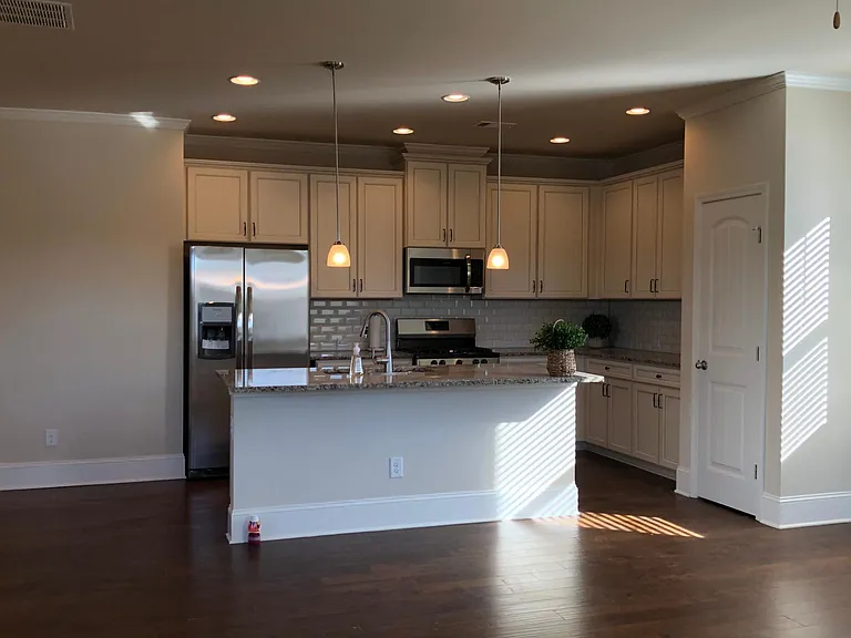 4125 Cordova Ln — Photo 12