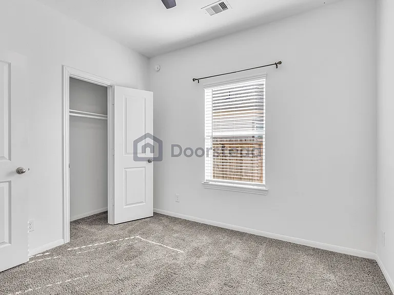 24014 Farmstead Dr — Photo 40