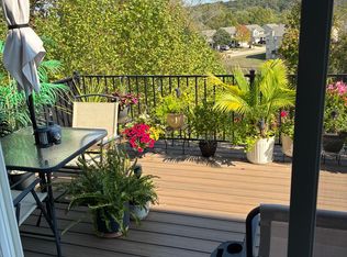 162 Brookview Way Dr, O'Fallon, MO 63366