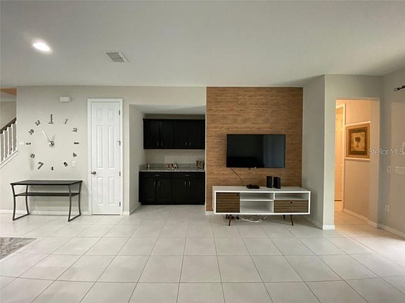 3rd image of 1564 Carey Palm Cir