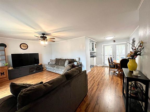 2nd image of 1717 N Osage St