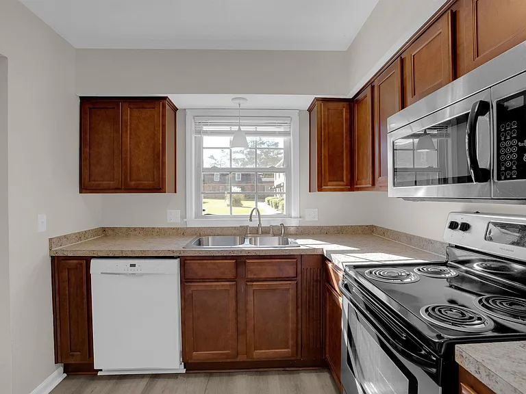 3700 Bush River Rd #K6 — Photo 12