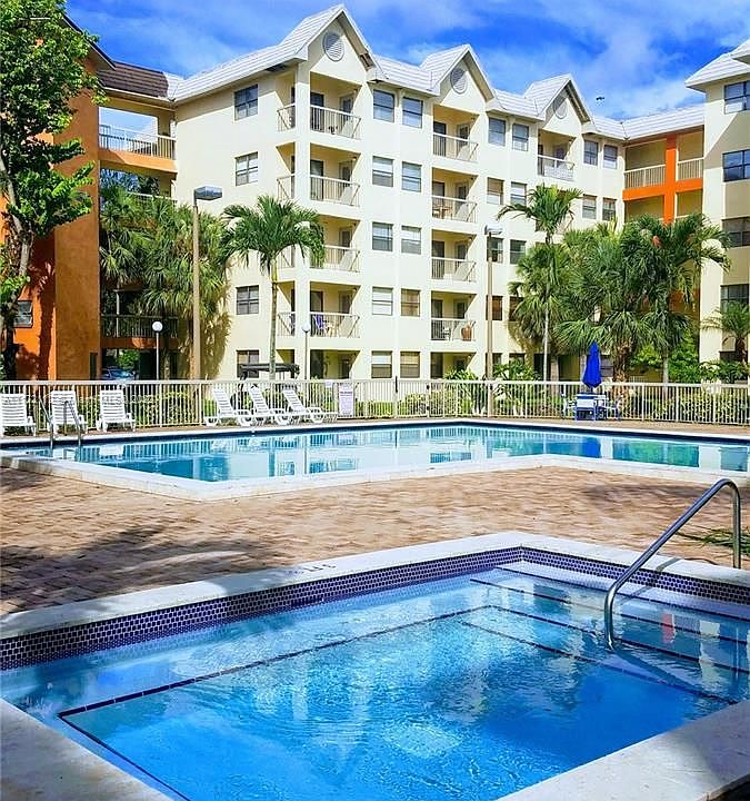 1st image of 8333 Lake Dr APT 306