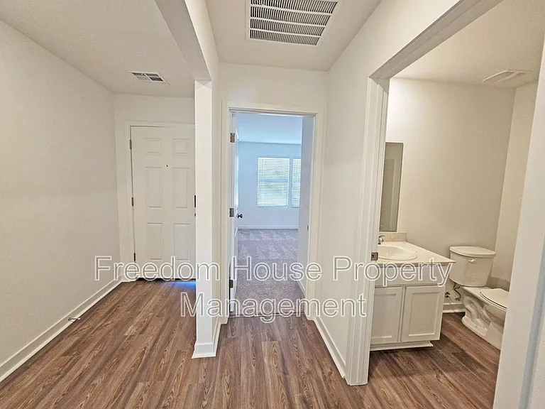 660 E Huyana Wind Dr — Photo 22