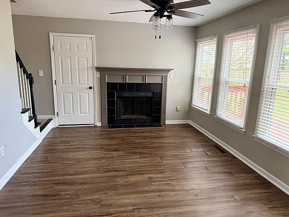 3rd image of 1101 Ridgeland Ct