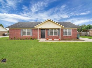 702 Waterfield Dr, Hinesville, GA 31313