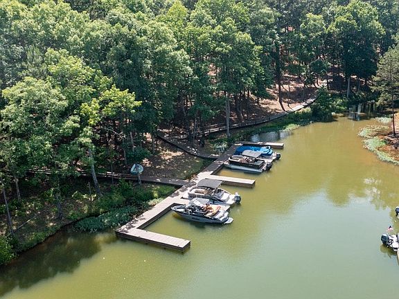 4th image of 1011 Trippe Cir