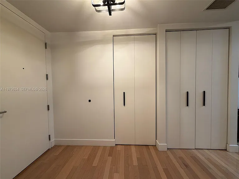 150 E Robinson St #205 — Photo 3