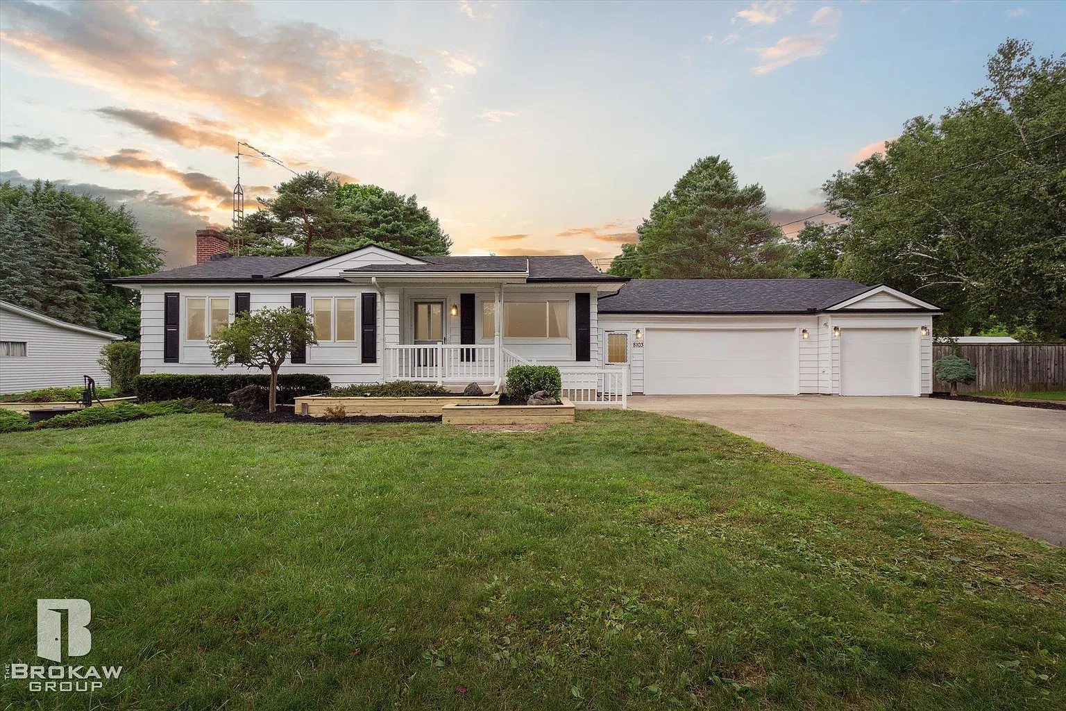8103 Faulkner Dr photo 1